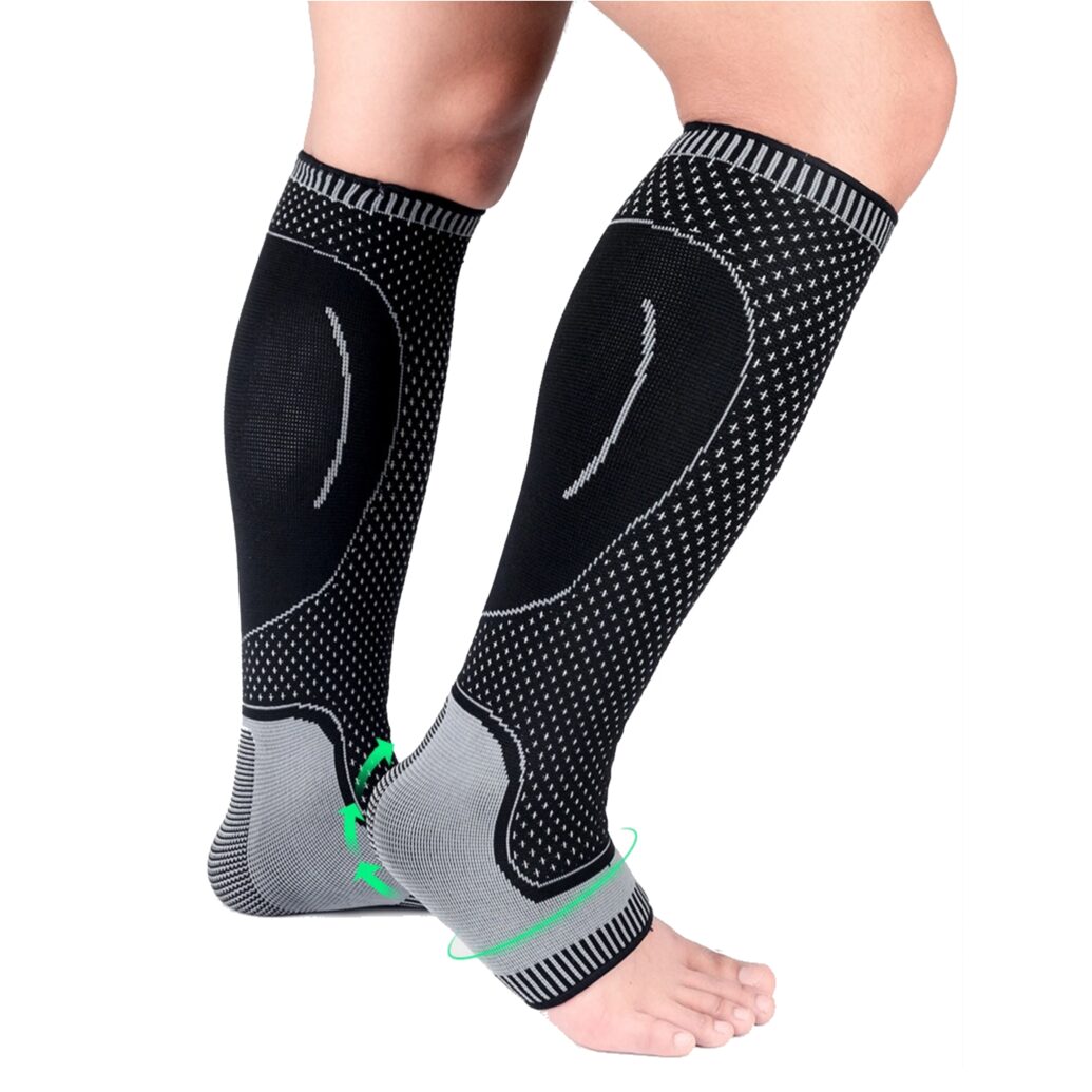 Calf Compression Sleeves - Leg Compression Socks for Runners, Shin Splint, Varicose  Vein & Calf Pain Relief - Calf Guard Great for Running, Cycling, Maternity,  Travel, Nurses (Black,Small) : : Health & Personal Care